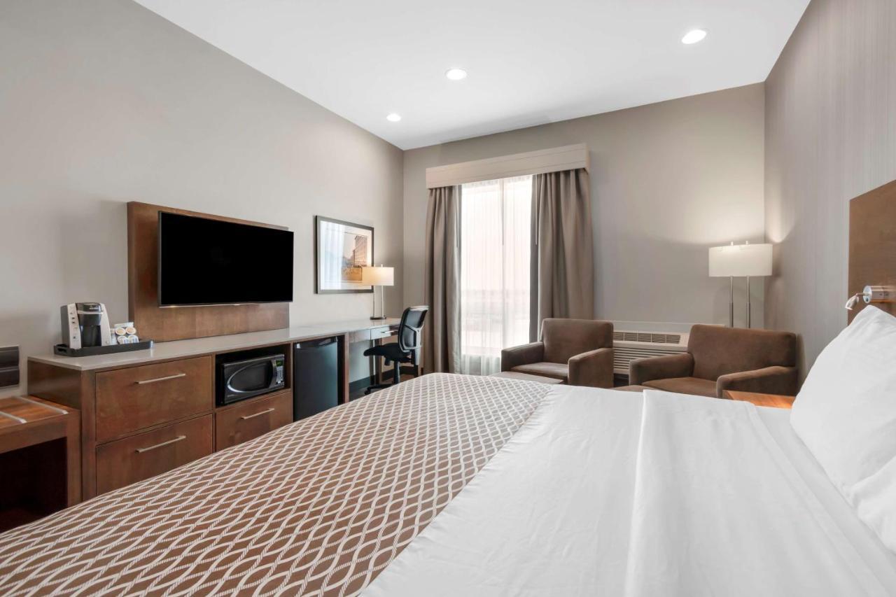 Best Western Plus East Side Saskatoon Eksteriør billede