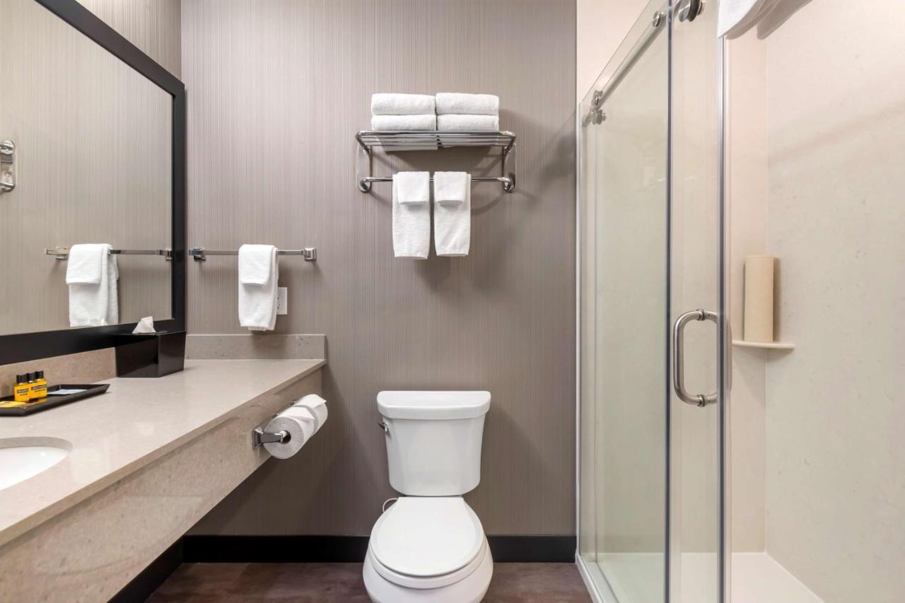 Best Western Plus East Side Saskatoon Eksteriør billede