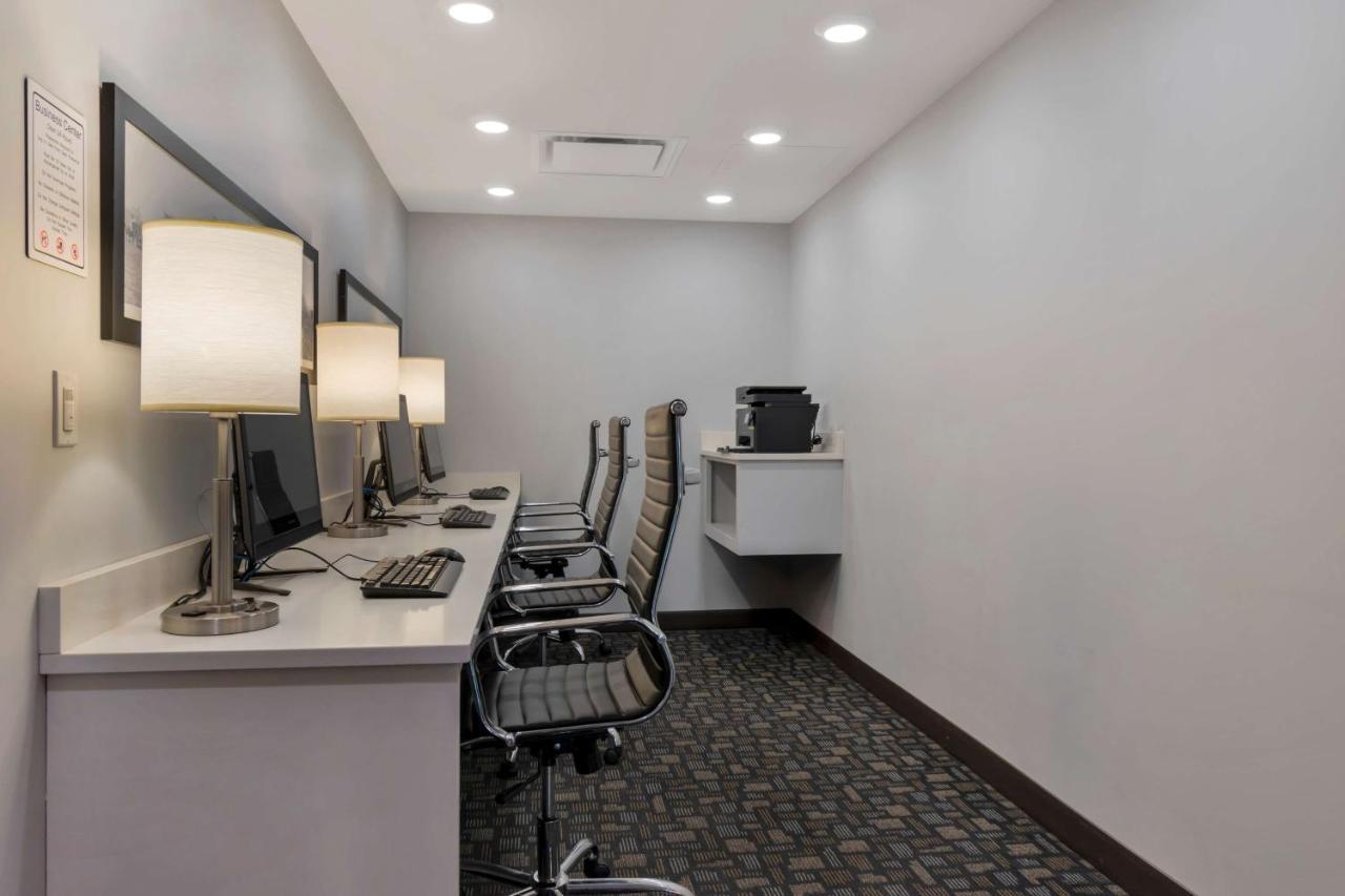 Best Western Plus East Side Saskatoon Eksteriør billede