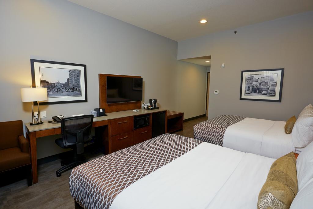 Best Western Plus East Side Saskatoon Værelse billede